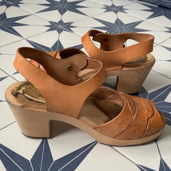 Lotta From Stockholm Tan Leather Peep Toe Clogs - Picture 4 of 6